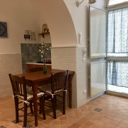 Trio D'archi - La Maison De Coco Apartment Caltagirone